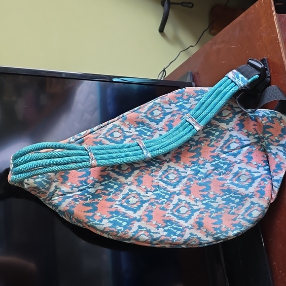 Kavu sling bag - Picture 5 of 8